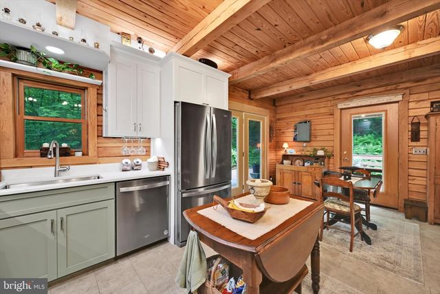 15 ED AVE, Aspers, PA 17304