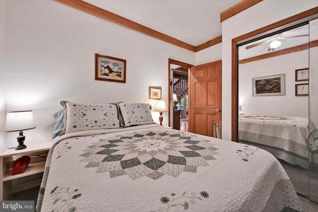 15 ED AVE, Aspers, PA 17304