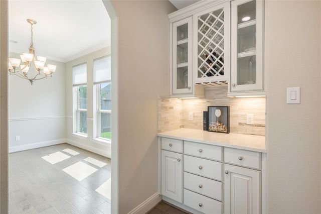 16619 Wolf Pass Drive, Cypress, TX 77433