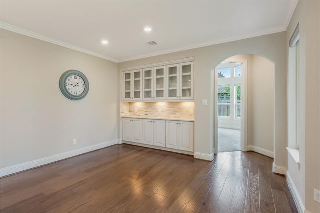 16619 Wolf Pass Drive, Cypress, TX 77433