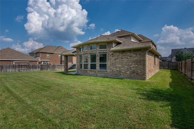 16619 Wolf Pass Drive, Cypress, TX 77433