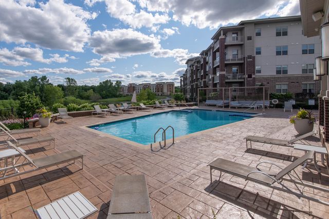 21599 W Field Court 5-203, Deer Park, IL 60010