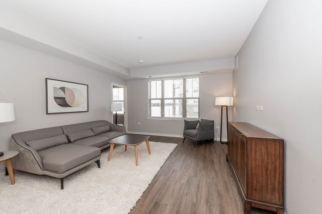 21599 W Field Court 5-203, Deer Park, IL 60010
