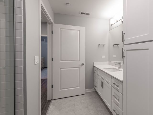 21599 W Field Court 5-203, Deer Park, IL 60010