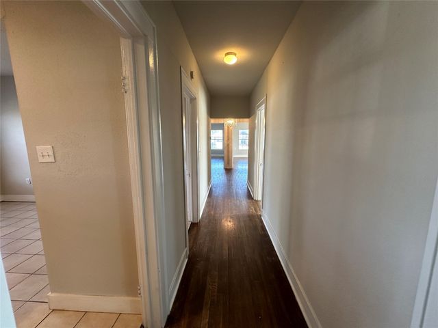 214 S 4th Street, Wills Point, TX 75169