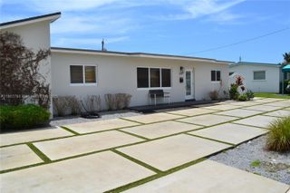 3221 SW 93rd Pl, Miami, FL 33165