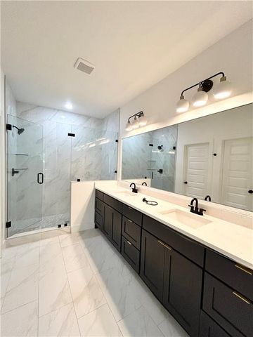 1 Consett Lane, Bella Vista, AR 72714