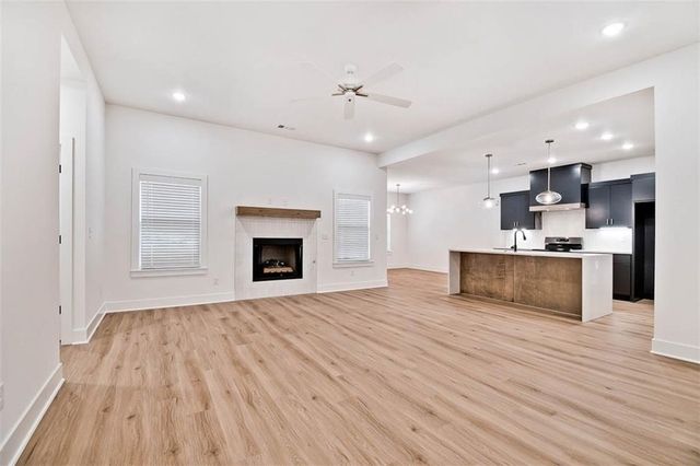 1 Consett Lane, Bella Vista, AR 72714