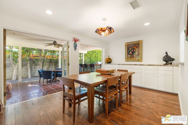 511 N Calle Rolph, Palm Springs, CA 92262