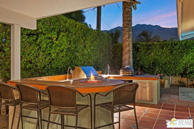 511 N Calle Rolph, Palm Springs, CA 92262