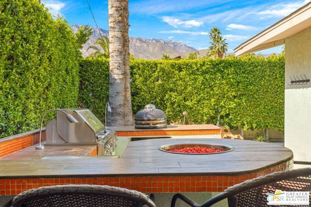 511 N Calle Rolph, Palm Springs, CA 92262