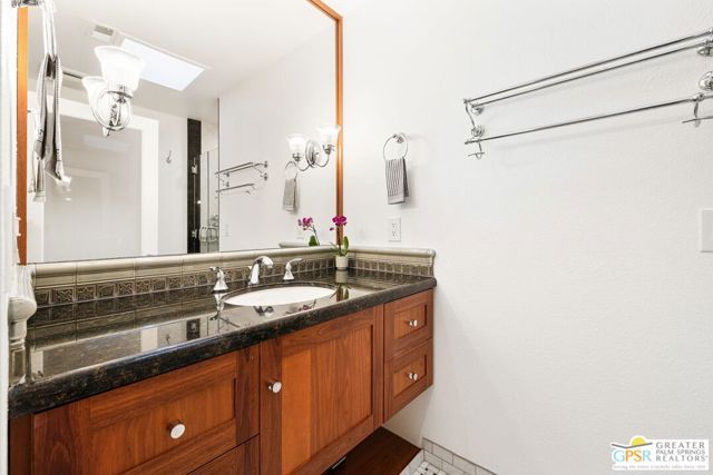 511 N Calle Rolph, Palm Springs, CA 92262