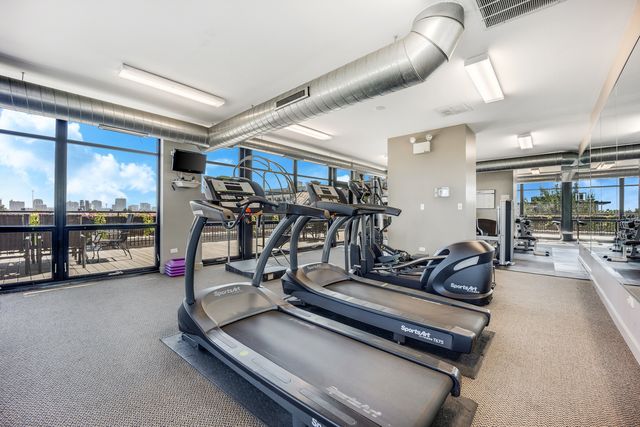 1000 W 15th Street 331, Chicago, IL 60608