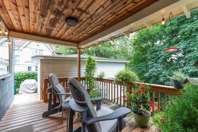 108 E LAKE STREET, Waupaca, WI 54981