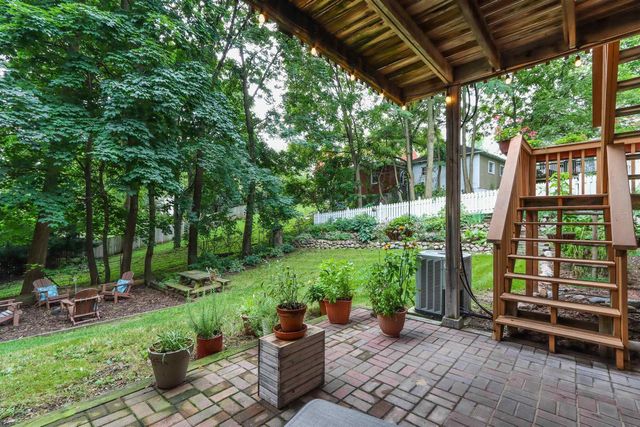 108 E LAKE STREET, Waupaca, WI 54981