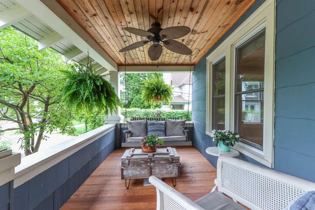 108 E LAKE STREET, Waupaca, WI 54981