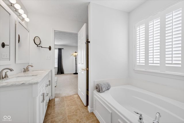 16732 Maraschino Drive, Noblesville, IN 46062