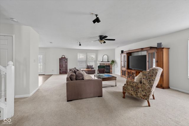 16732 Maraschino Drive, Noblesville, IN 46062