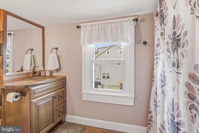 1207 CHARLESTOWN RD, Phoenixville, PA 19460