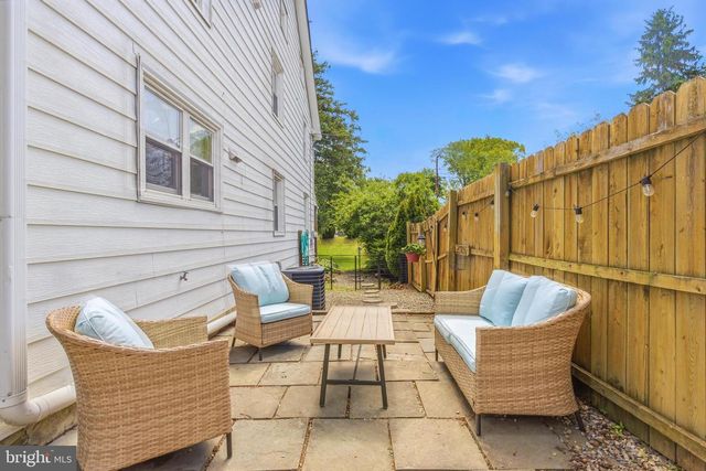 1207 CHARLESTOWN RD, Phoenixville, PA 19460