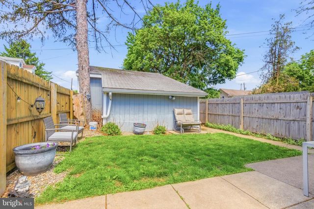 1207 CHARLESTOWN RD, Phoenixville, PA 19460
