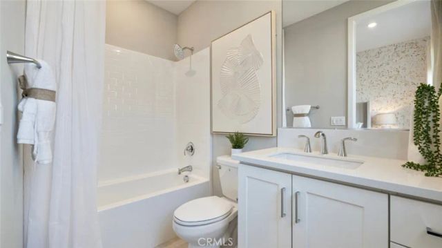 24532 Via La Sombrilla, Valencia, CA 91354