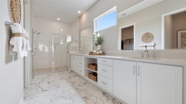 24532 Via La Sombrilla, Valencia, CA 91354