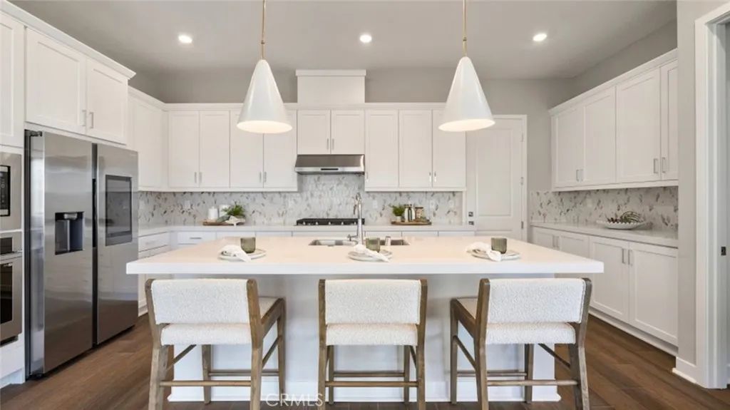 24532 Via La Sombrilla, Valencia, CA 91354