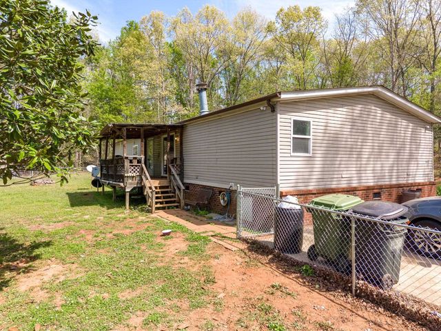 647 Tizian Lane, Inman, SC 29349