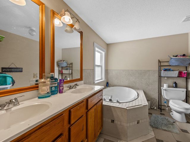 647 Tizian Lane, Inman, SC 29349