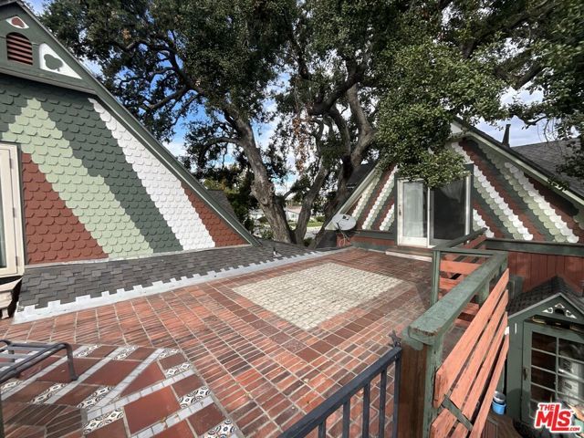 822 Silverwood Avenue, Upland, CA 91786