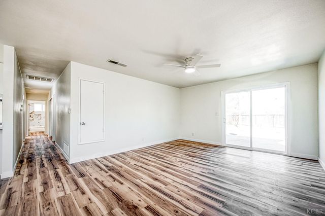 1167 Cling Circle, Hanford, CA 93230