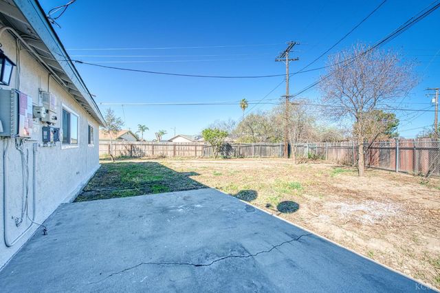 1167 Cling Circle, Hanford, CA 93230