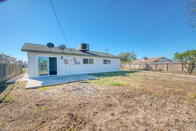 1167 Cling Circle, Hanford, CA 93230