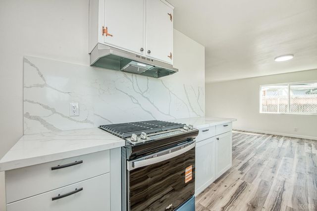 1167 Cling Circle, Hanford, CA 93230