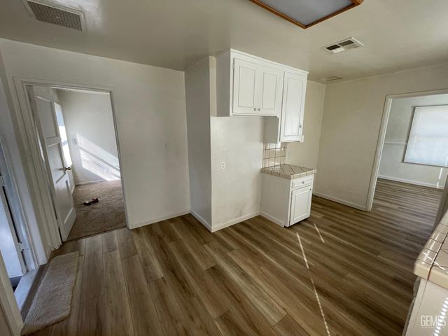 115 Cypress Street, Bakersfield, CA 93304