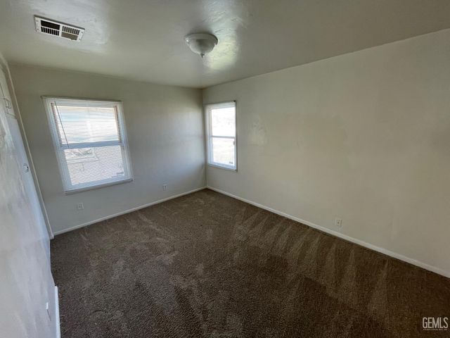 115 Cypress Street, Bakersfield, CA 93304