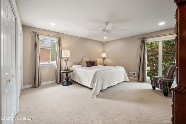 5407 Navajo Rd, Louisville, KY 40207