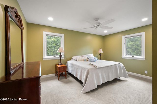 5407 Navajo Rd, Louisville, KY 40207