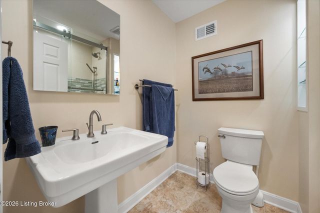 5407 Navajo Rd, Louisville, KY 40207