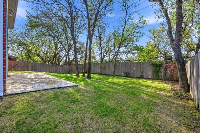 2816 Memorial Drive, Denton, TX 76210