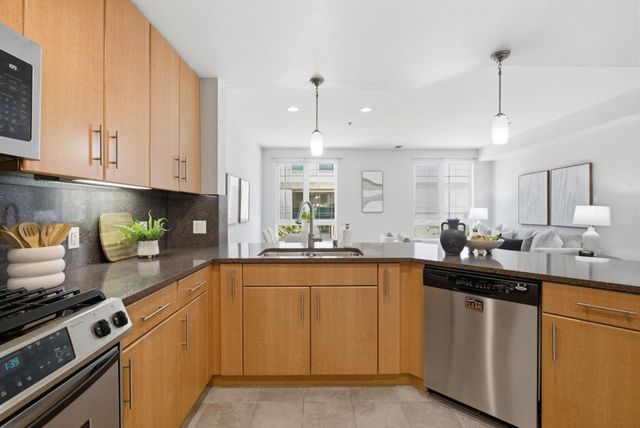 1511 Jefferson Street 109, Oakland, CA 94612