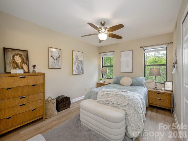 1305 Abbey Circle, Asheville, NC 28805