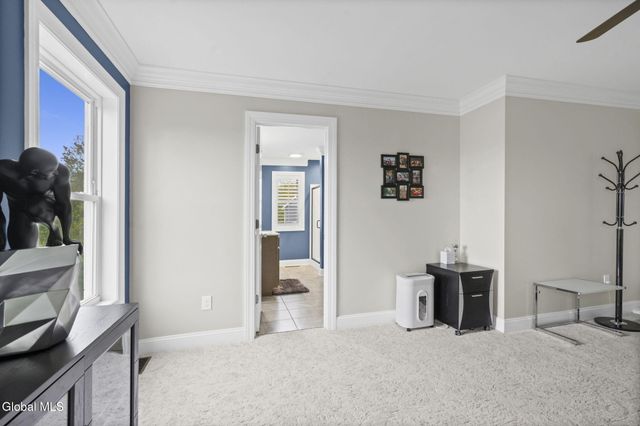 31 Stablegate Drive, Ballston, NY 12019