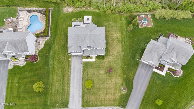 31 Stablegate Drive, Ballston, NY 12019