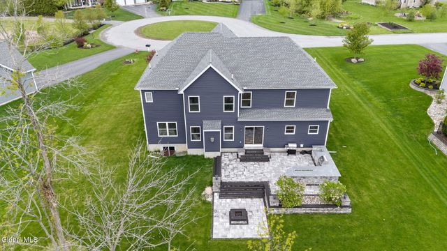 31 Stablegate Drive, Ballston, NY 12019