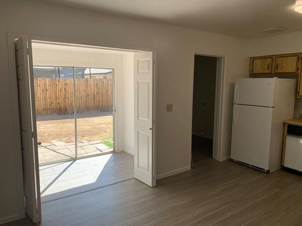 6731 N 65th Avenue, Glendale, AZ 85301