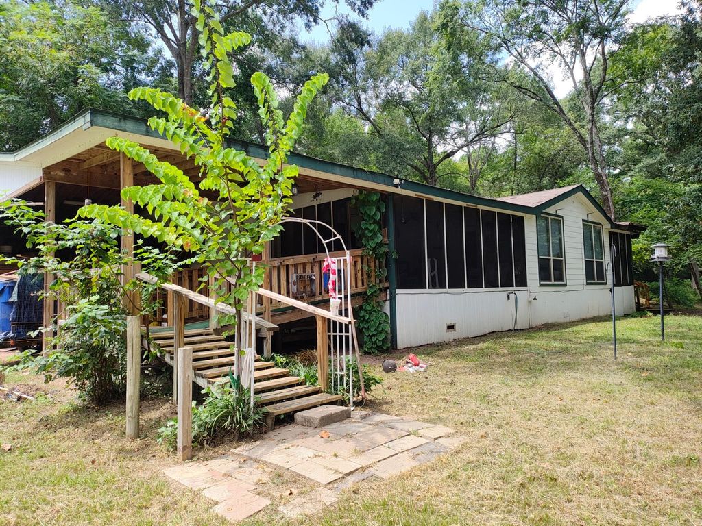 14319 Shepard Hill Road, Willis, TX 77318