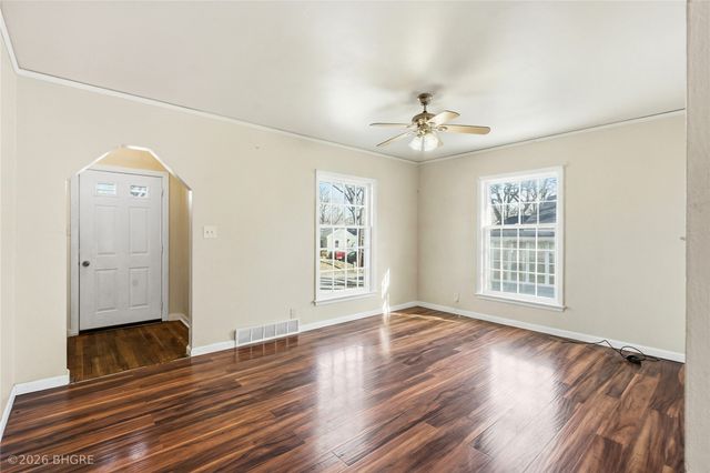 2800 Adams Avenue, Des Moines, IA 50310