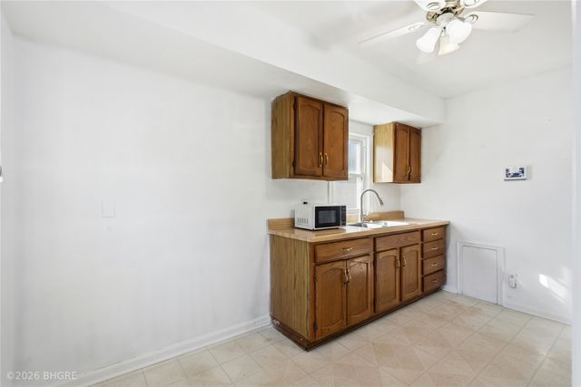 2800 Adams Avenue, Des Moines, IA 50310